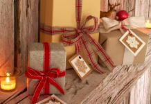 Gehäkelte Geschenkanhänger