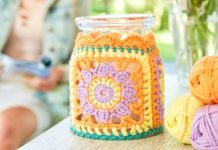 Windlichthülle aus Granny-Squares
