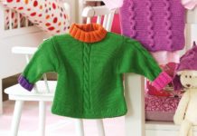 Gestrickter Kinderpullover mit Zopfmuster