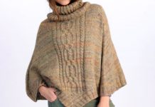 Strick-Poncho mit Zopfmuster