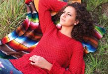 Pullover im Lochmuster-Mix
