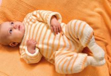 Gestrickter Baby-Strampler