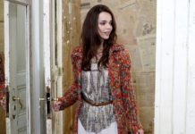Longjacke im Patentmuster